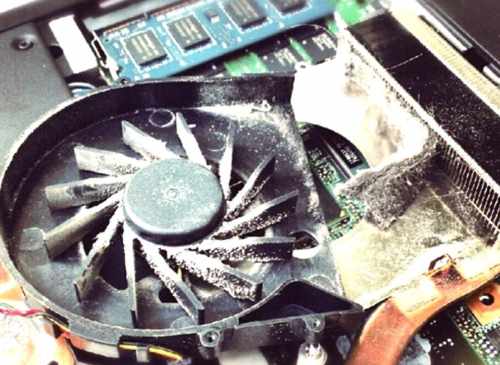 LAPTOP OVERHEATING ISSUES DIRT REMOVAL FAN CLEANING SAME DAY SERVICE IN LONDON