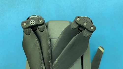 DJI Mavic Pro drone 2 different types of properells